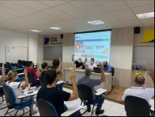 CDL realiza assembleia para presta